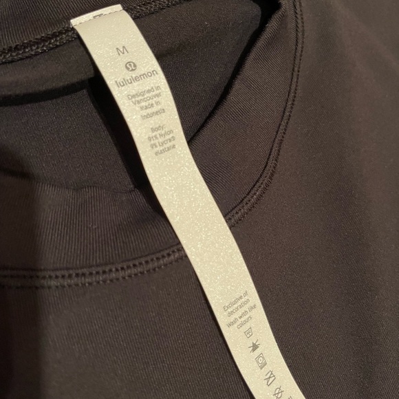 Lululemon black Rulu Close to Crossing Long Sleeve Sz M NWT - Picture 7 of 9